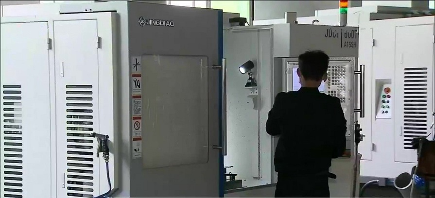 mesin CNC merek teratas untuk pembukaan cetakan